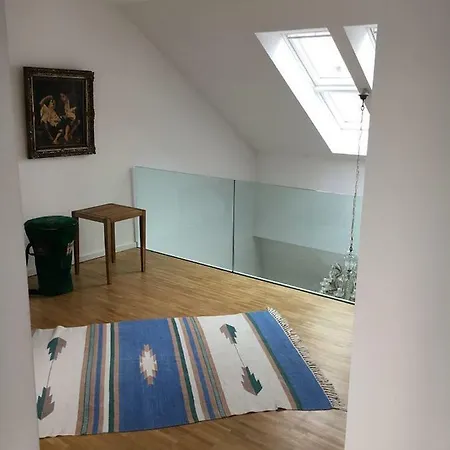 Apartment Luxuriose In Stadtvilla