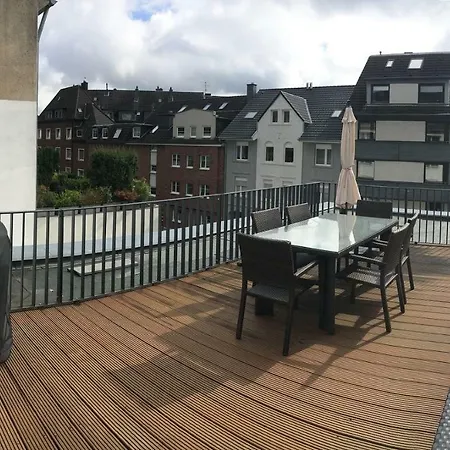 Luxuriose In Stadtvilla Düsseldorf